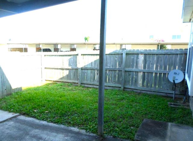 6851 Chasewood Drive, Houston, TX 77489