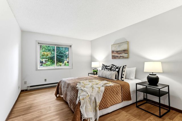 340 Ford Road 7, Saint Louis Park, MN 55426