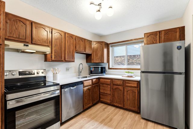 340 Ford Road 7, Saint Louis Park, MN 55426