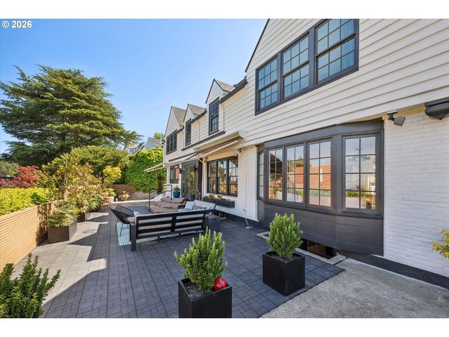 2846 Nw CUMBERLAND Rd, Portland, OR 97210