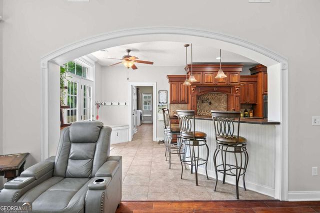 1198 Fiddlers Cove NE, Townsend, GA 31331