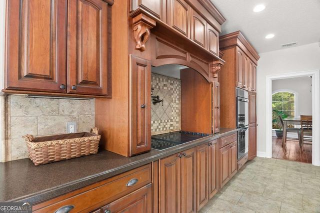 1198 Fiddlers Cove NE, Townsend, GA 31331