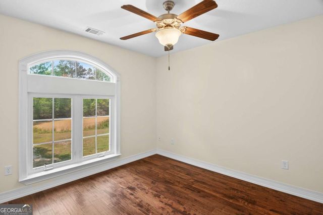 1198 Fiddlers Cove NE, Townsend, GA 31331