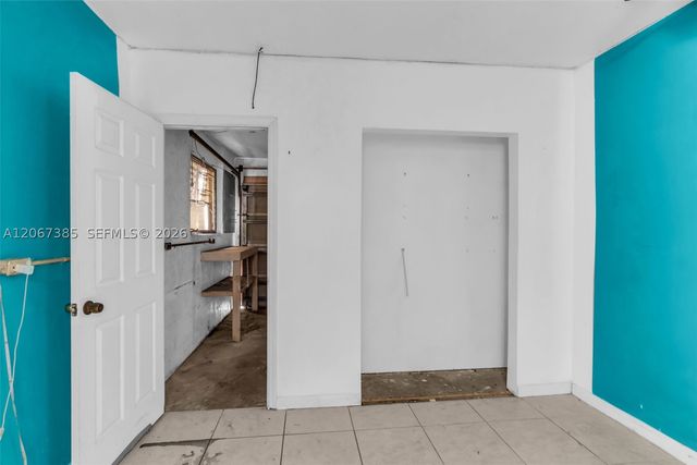 6605 NW 77th St, Tamarac, FL 33321