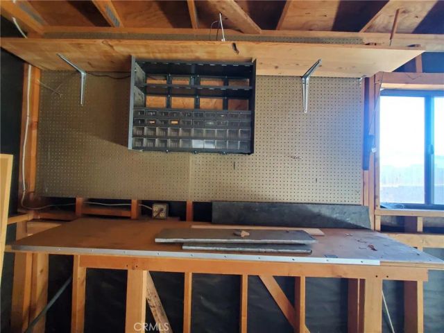 21621 Sandia 31, Apple Valley, CA 92308