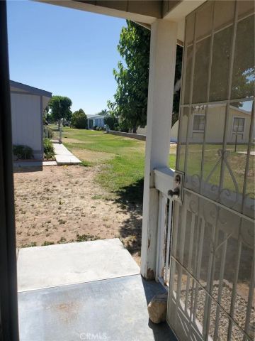 21621 Sandia 31, Apple Valley, CA 92308