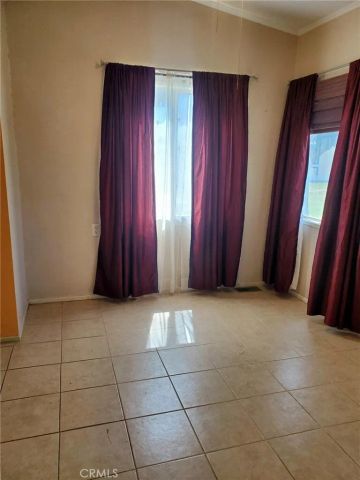 21621 Sandia 31, Apple Valley, CA 92308
