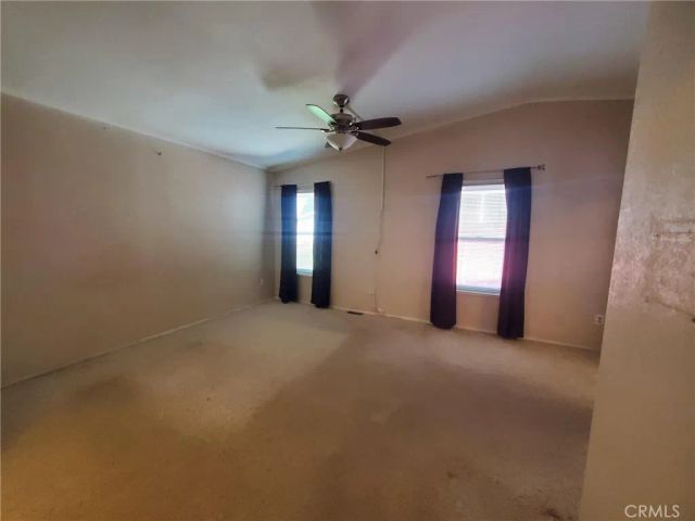 21621 Sandia 31, Apple Valley, CA 92308