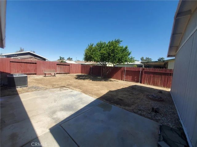 21621 Sandia 31, Apple Valley, CA 92308