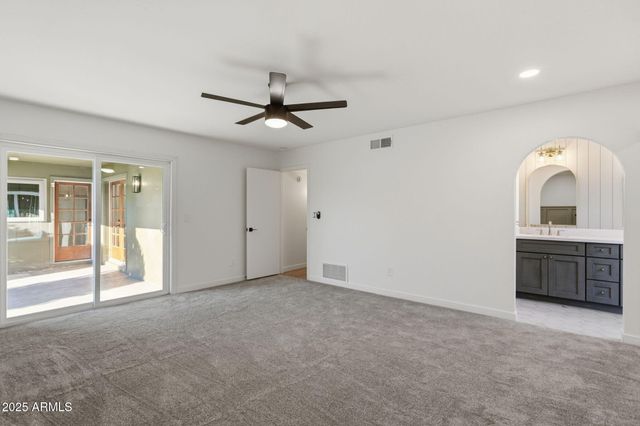 8116 N 18TH Way, Phoenix, AZ 85020