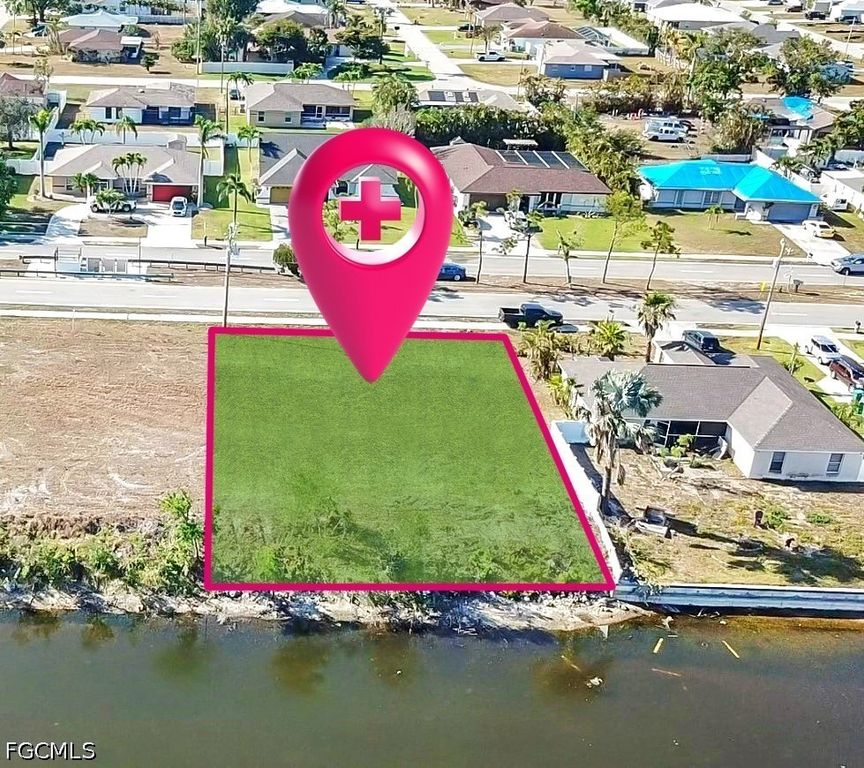 625 Gleason PKWY, Cape Coral, FL 33914