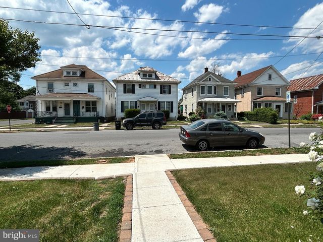 228 S TENNESSEE AVE, Martinsburg, WV 25401