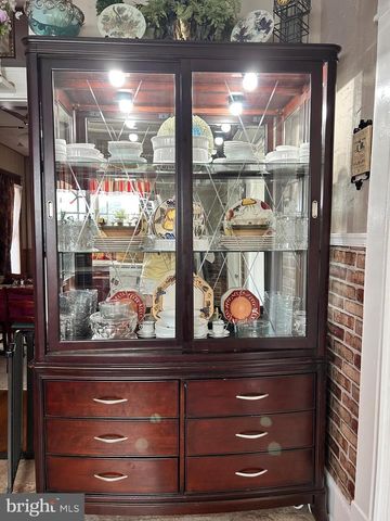 228 S TENNESSEE AVE, Martinsburg, WV 25401