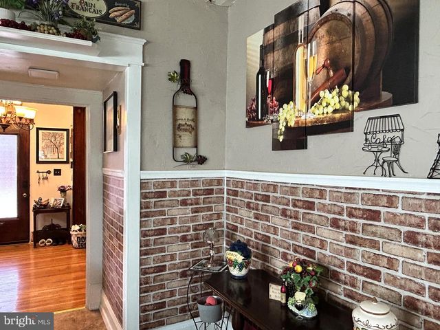 228 S TENNESSEE AVE, Martinsburg, WV 25401