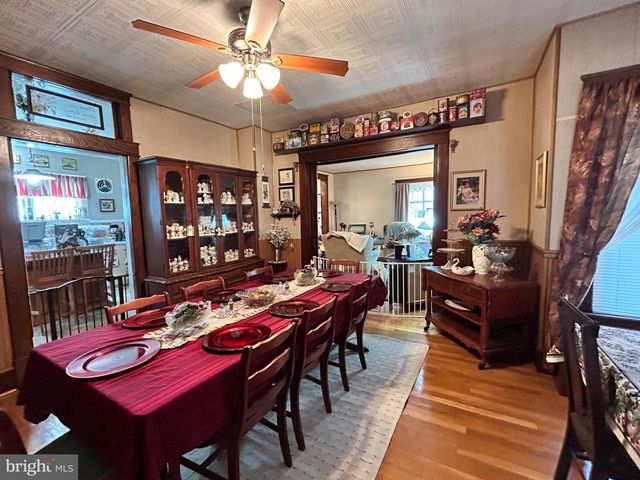 228 S TENNESSEE AVE, Martinsburg, WV 25401