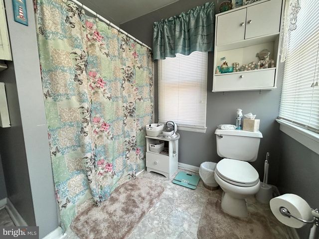 228 S TENNESSEE AVE, Martinsburg, WV 25401