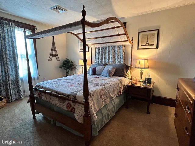228 S TENNESSEE AVE, Martinsburg, WV 25401