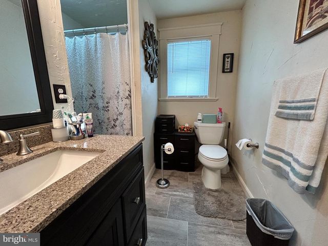 228 S TENNESSEE AVE, Martinsburg, WV 25401