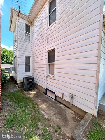 228 S TENNESSEE AVE, Martinsburg, WV 25401