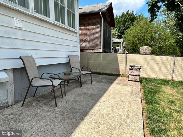 228 S TENNESSEE AVE, Martinsburg, WV 25401