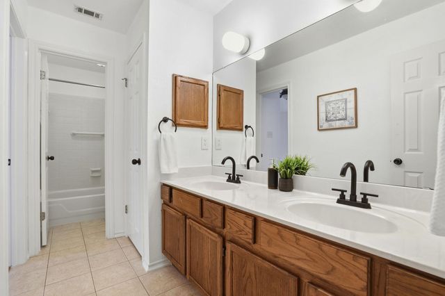 1313 Roadrunner DR, Cedar Park, TX 78613