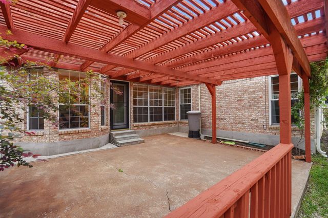 1313 Roadrunner DR, Cedar Park, TX 78613