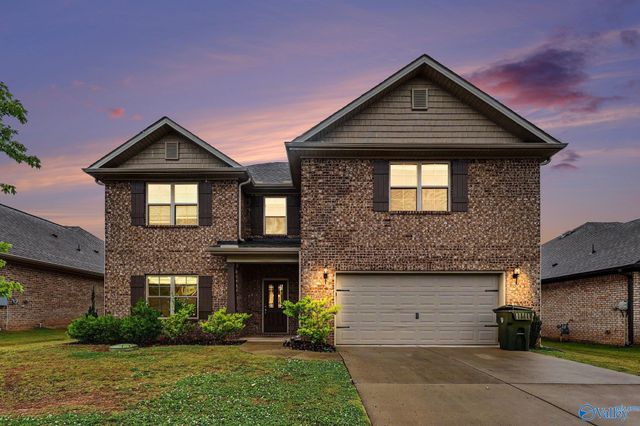 105 Grove Hill Circle, New Market, AL 35761