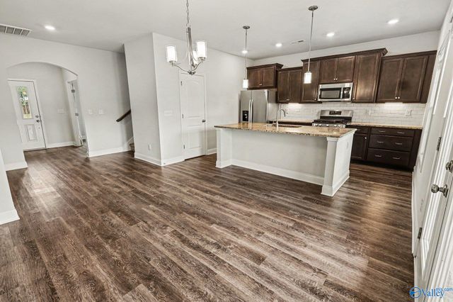 105 Grove Hill Circle, New Market, AL 35761