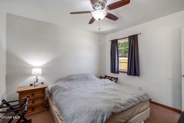 40202 Calle El Clavelito, Green Valley, CA 91390
