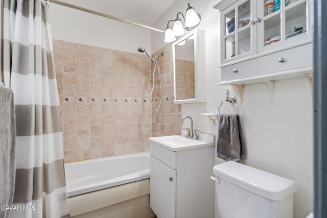 40202 Calle El Clavelito, Green Valley, CA 91390