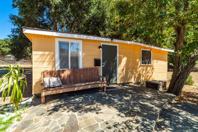 40202 Calle El Clavelito, Green Valley, CA 91390