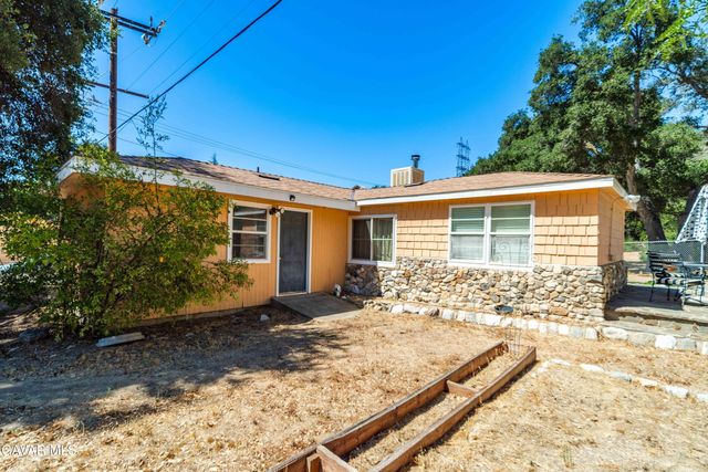40202 Calle El Clavelito, Green Valley, CA 91390