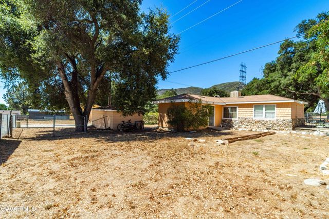 40202 Calle El Clavelito, Green Valley, CA 91390