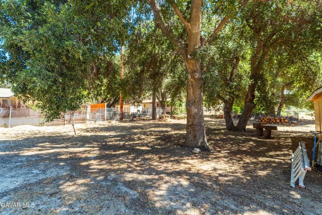 40202 Calle El Clavelito, Green Valley, CA 91390