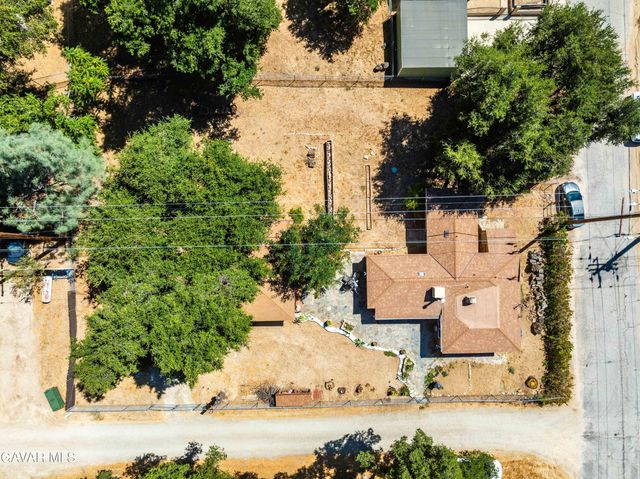 40202 Calle El Clavelito, Green Valley, CA 91390