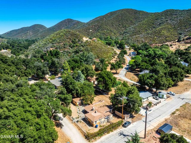 40202 Calle El Clavelito, Green Valley, CA 91390