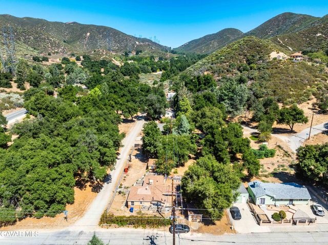 40202 Calle El Clavelito, Green Valley, CA 91390