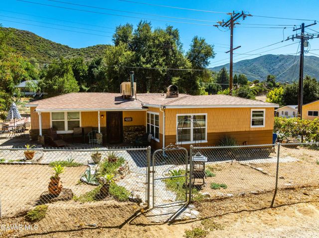 40202 Calle El Clavelito, Green Valley, CA 91390