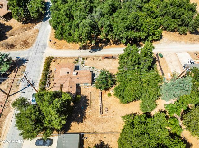 40202 Calle El Clavelito, Green Valley, CA 91390