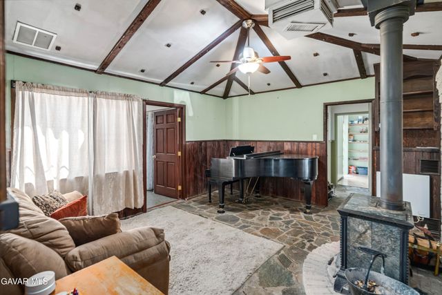 40202 Calle El Clavelito, Green Valley, CA 91390