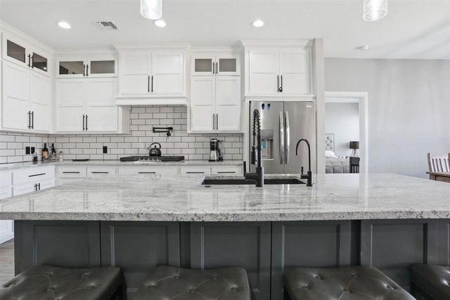 3922 NE Shenandoah Dr, Lawton, OK 73507