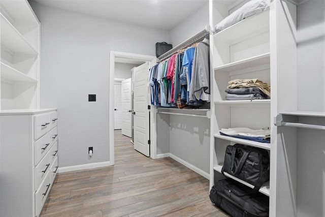 3922 NE Shenandoah Dr, Lawton, OK 73507