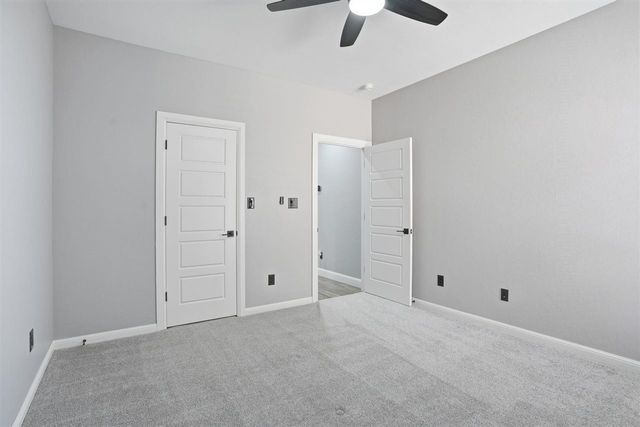 3922 NE Shenandoah Dr, Lawton, OK 73507