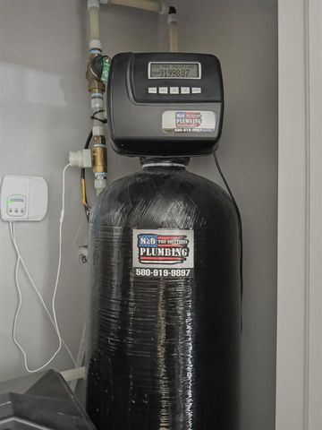 3922 NE Shenandoah Dr, Lawton, OK 73507