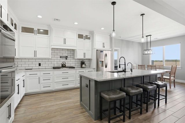 3922 NE Shenandoah Dr, Lawton, OK 73507