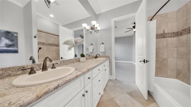 1019 Grand Estates Drive, Richmond, TX 77469