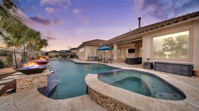 1019 Grand Estates Drive, Richmond, TX 77469