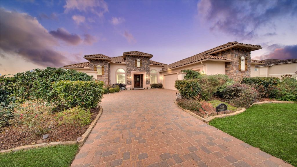 1019 Grand Estates Drive, Richmond, TX 77469