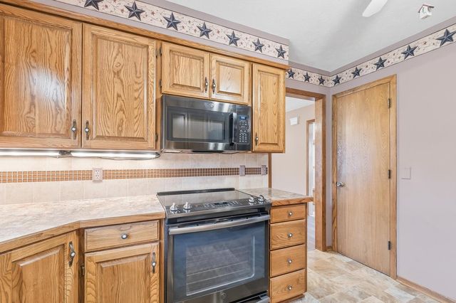 2416 W 111th St S, Peck, KS 67120