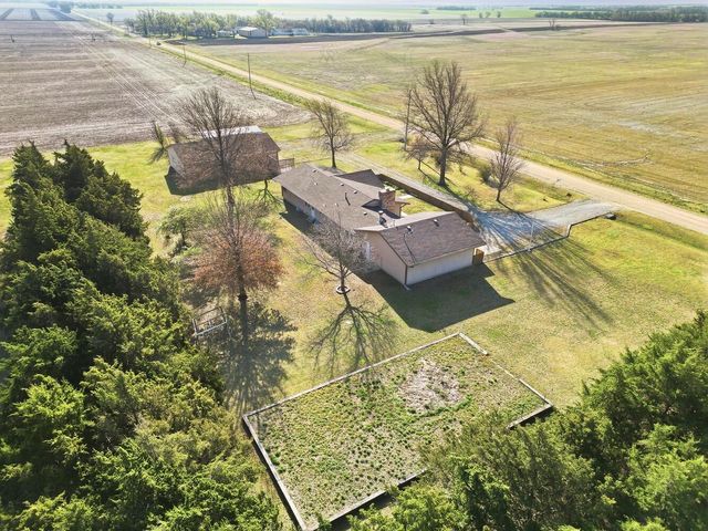 2416 W 111th St S, Peck, KS 67120